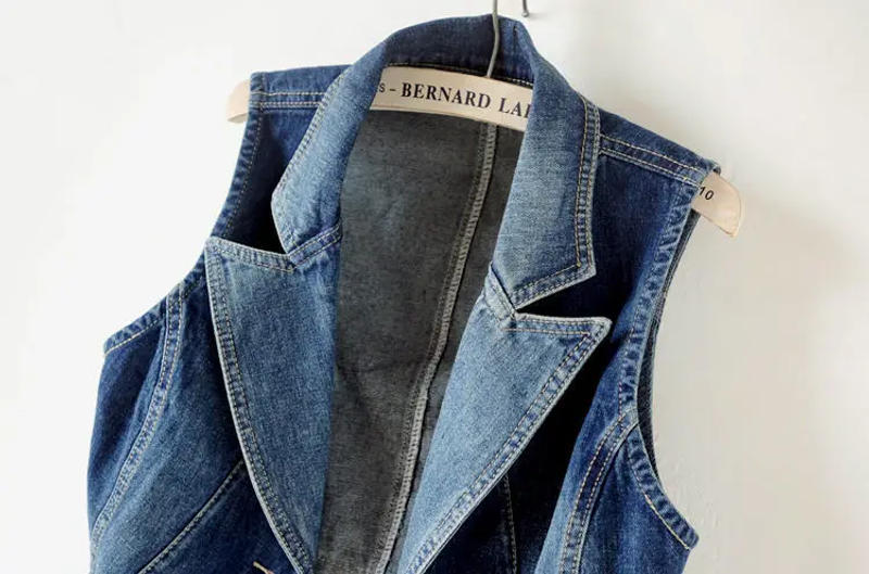 Description Picture 4 of itemPTKPCC Casual Female Tops Women Denim Vest Jacket Spring Autumn Clothes Sleeveless Short Jeans Waistcoats Single-Breasted 5XL