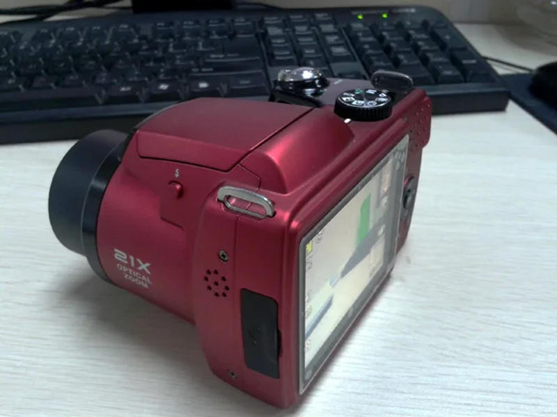 Description Picture 3 of itemWinait Stocked DSLR digital camera with 21x optical zoom