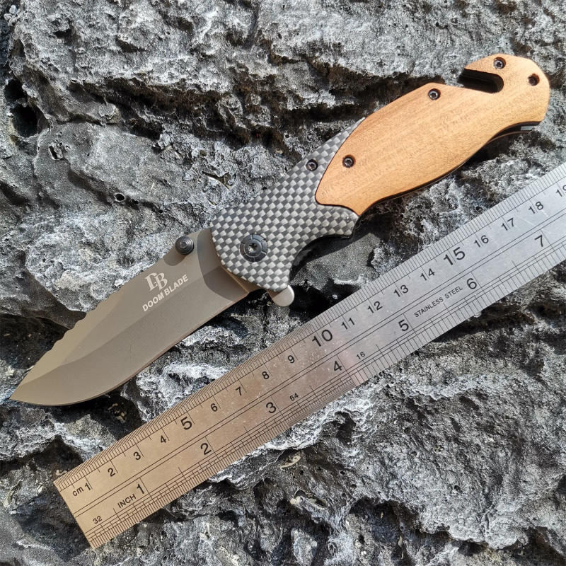 Description Picture 4 of itemWood Handle Ball Bearing Flippers Folding Knife Outdoor Camping Hunting Pocket Tool Fruit Knife