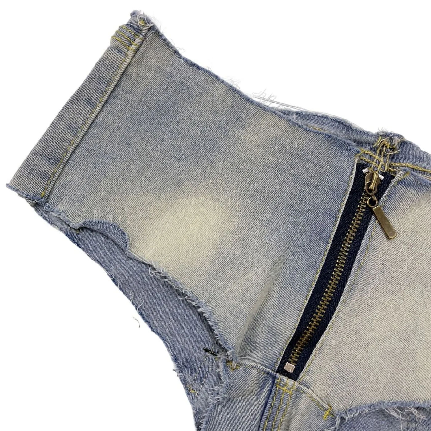 Description Picture 4 of item2023 New zipper ultra-short mini denim panties sexy low rise fitted mini hot pants high stretch large size ripped hot girl jeans