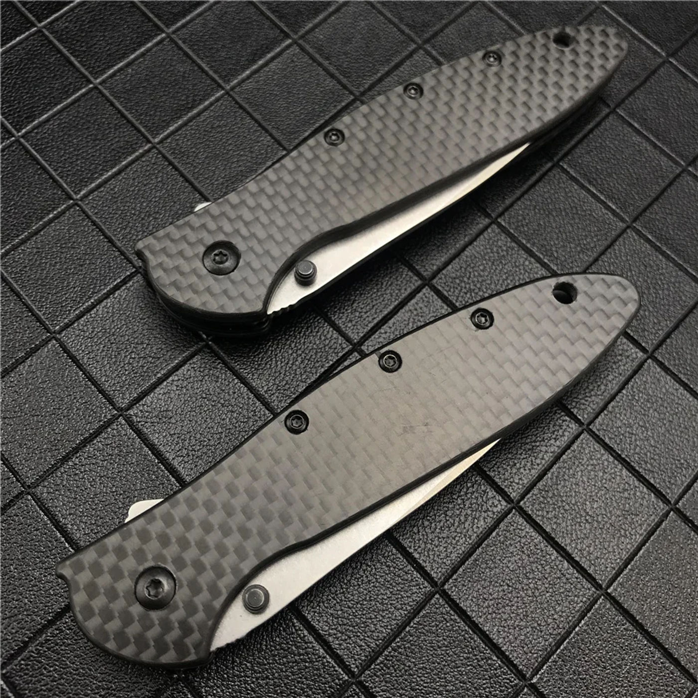 Description Picture 6 of itemNewest Kershaw 1660 Ken Onion Leek Flipper Folding Knife 14C28N Plain Blade Carbon Fiber Handles Outdoor Hunting Camping Knife