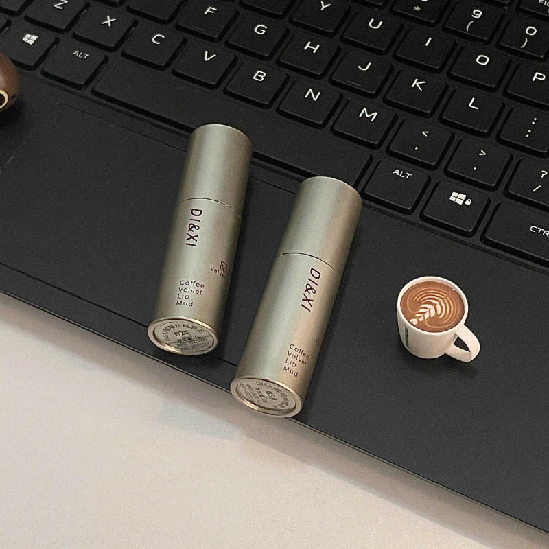 Description Picture 3 of itemDark Red Velvet Matte Lipstick Waterproof Long Lasting Matte Lip Glaze Lipgloss Non-Stick Cup Makeup Lip Tint Cosmetic Makeup