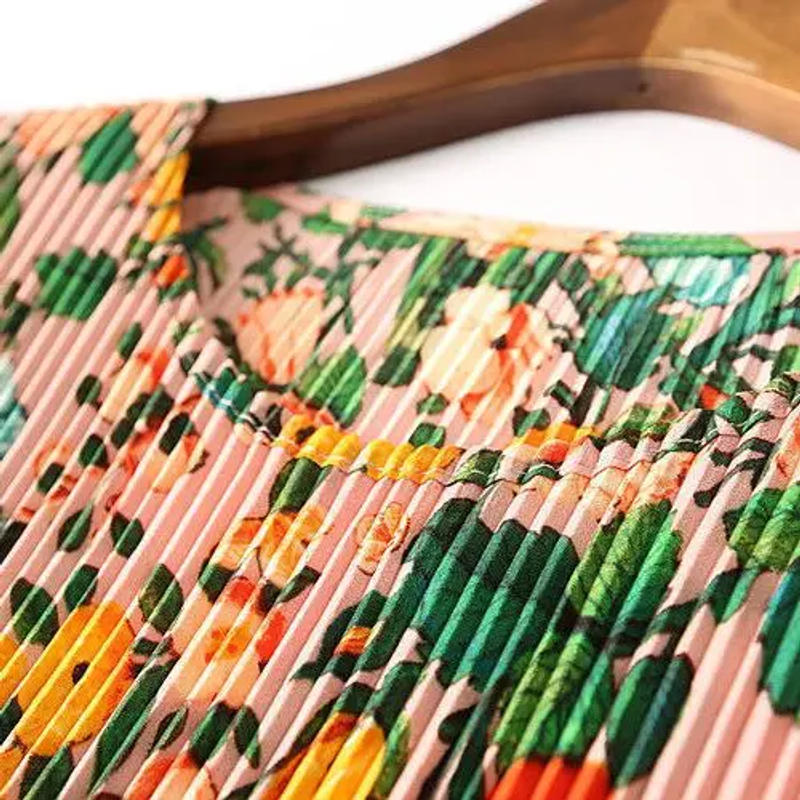 Description Picture 3 of item2023 Summer One Line Collar Ruffled Elastic Fashion Print Holiday Swing Dress sexy LOOSE  long dress