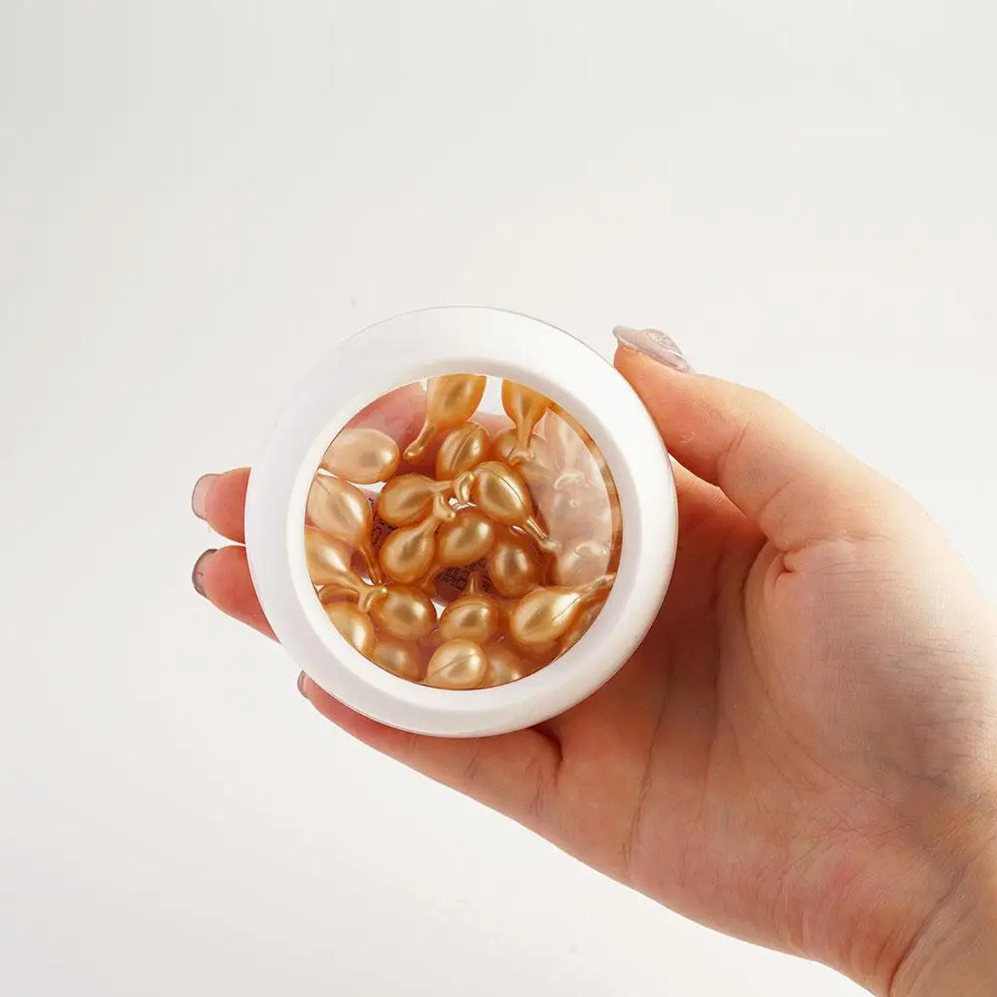 Description Picture 4 of itemPlacenta Essence Capsule Liquid Staying Up Revitalizing Liquid Moisturizing Facial Essence Anti-aging Essence Nourishing Ca K2B4