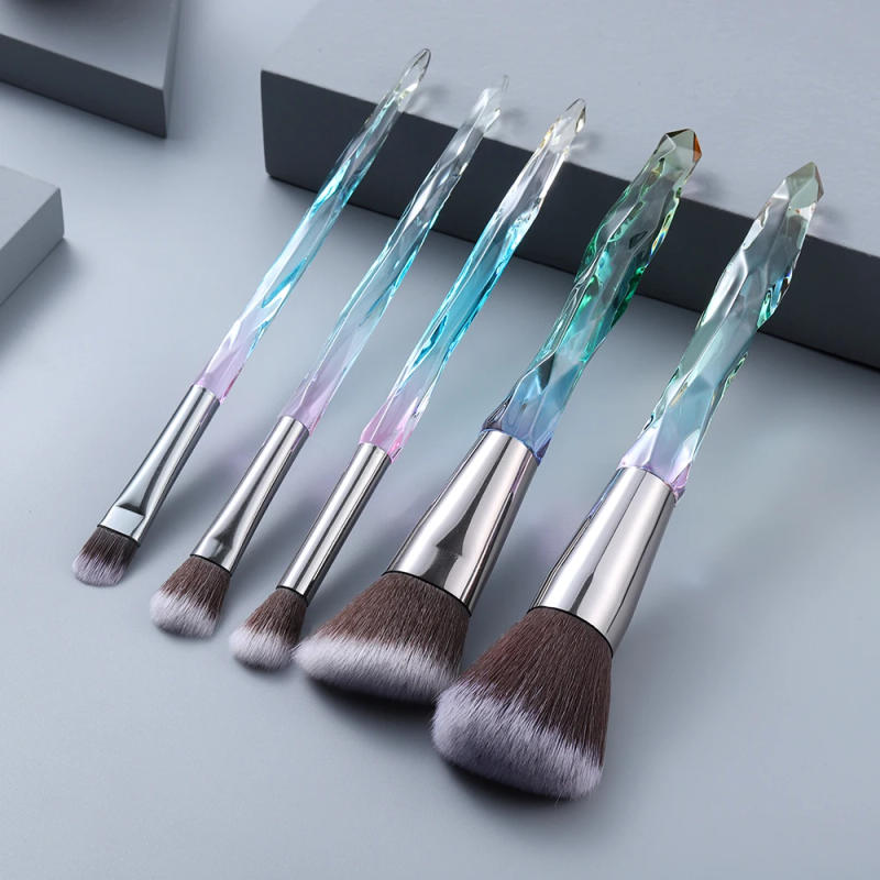 Description Picture 6 of itemKosmetyki 5-10pcs Crystal Pro Makeup Brushes Set Powder Face Foundation Eyeshadow Eyebrow Lip Woman Makeup Kit Maquillaje Beauty