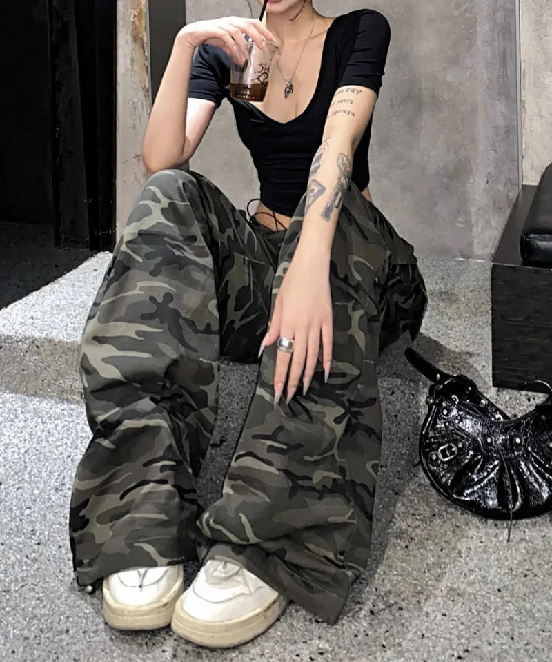 Description Picture 2 of itemDeeptown Y2k Camouflage Cargo Jeans Women Coquette Grunge Streetwear Baggy Parachute Pants Gyaru Trashy 2000s Vintage Trousers