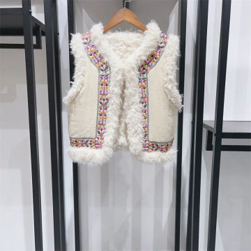 2023 Autumn and Winter New Women Retro Reversible Color Embroidered Artificial Lamb Wool Vest