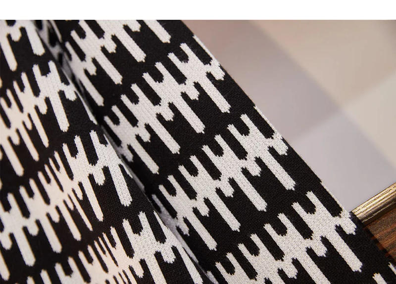 Description Picture 5 of itemTracksuit Women Pattern Jacquard Knitting Suits 2020 Spring Fall New Half Turtleneck Long Sleeve Sweater and Shorts 2 piece Sets