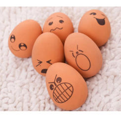 1pcs Rubber Pet Dog Puppy Chew Toys Durable Egg Bouncing Ball Funny Interactive Dog Toys Egg Expression Balls Toy for Small Dog