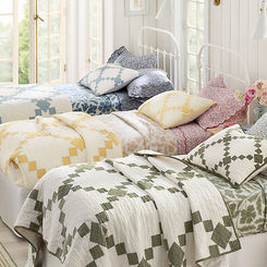 Agnes Pieced Linen Quilt - Double/Queen - Soft Gray/White