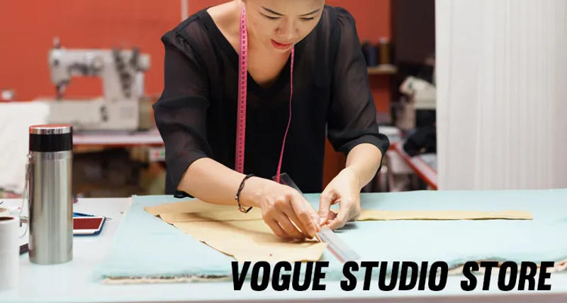 Description Picture 2 of item2022 Autumn Winter Luxury Casual Style Elastic Waist Quilted Goose Down Shorts