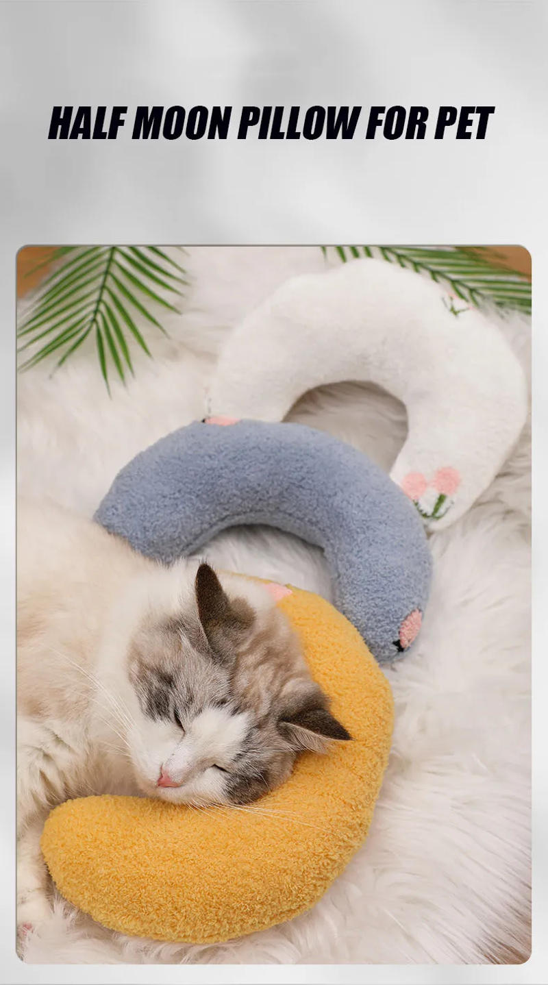 Description Picture 3 of itemNew small pillow for cats Fashion neck support Deep sleep dog U-shaped pillow Cat pillow Kitten head pillow dog pillow