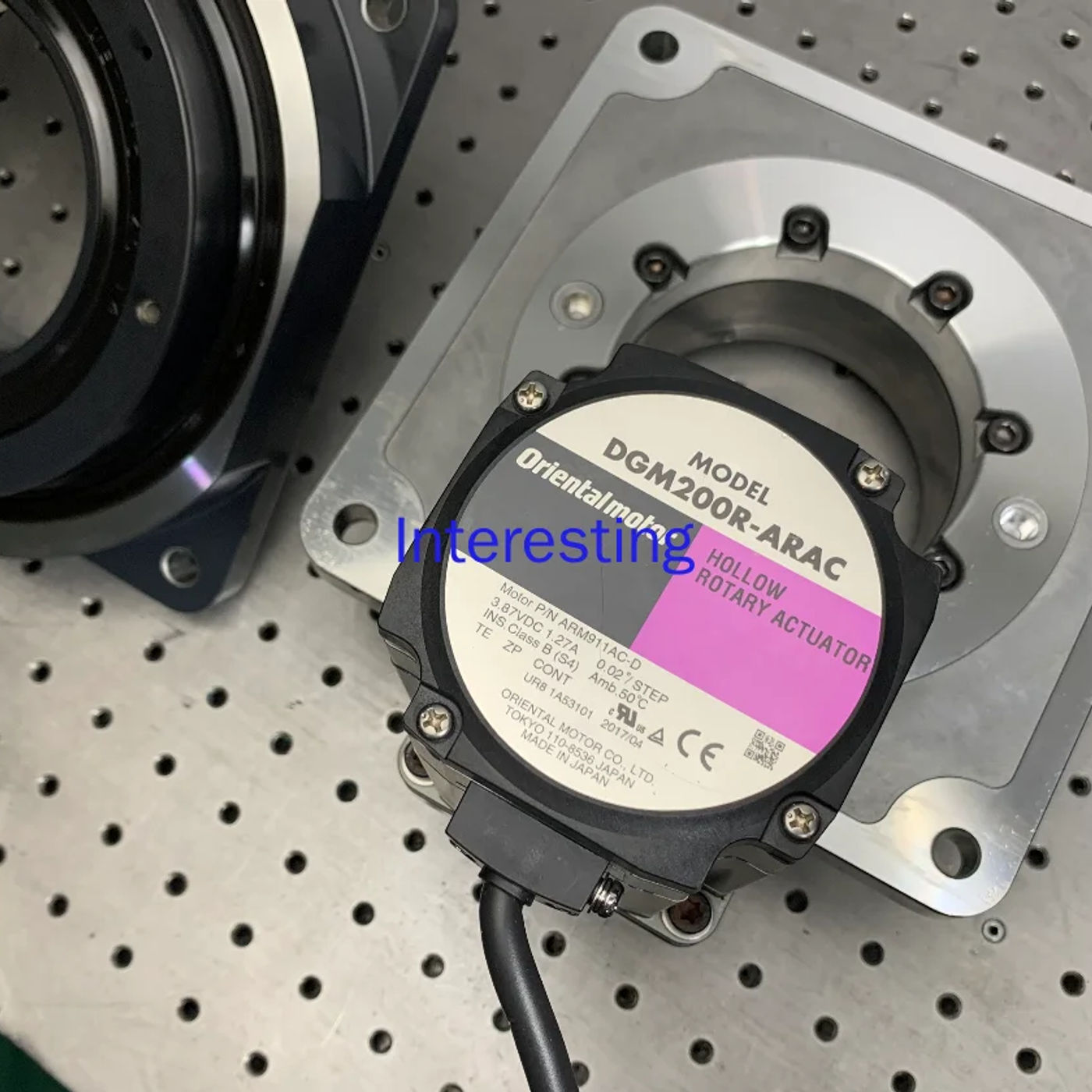 Slide e3236051479e43a5b5c4dfb5fd944732