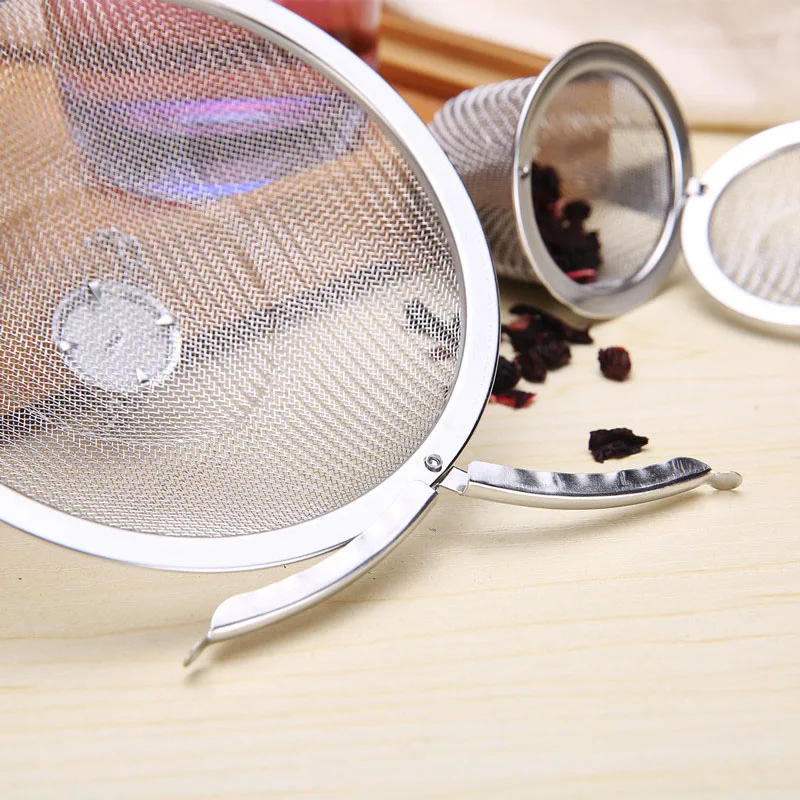 Description Picture 4 of item5 Size Stainless Steel Strainers Tea Locking Spice Egg Shape Ball Mesh Infuser Metal Tea Strainer Diffuser With Handles Lid