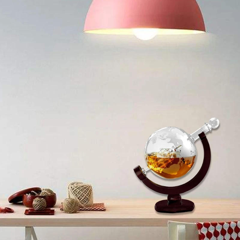 Description Picture 5 of itemGlobe Whiskey Decanter