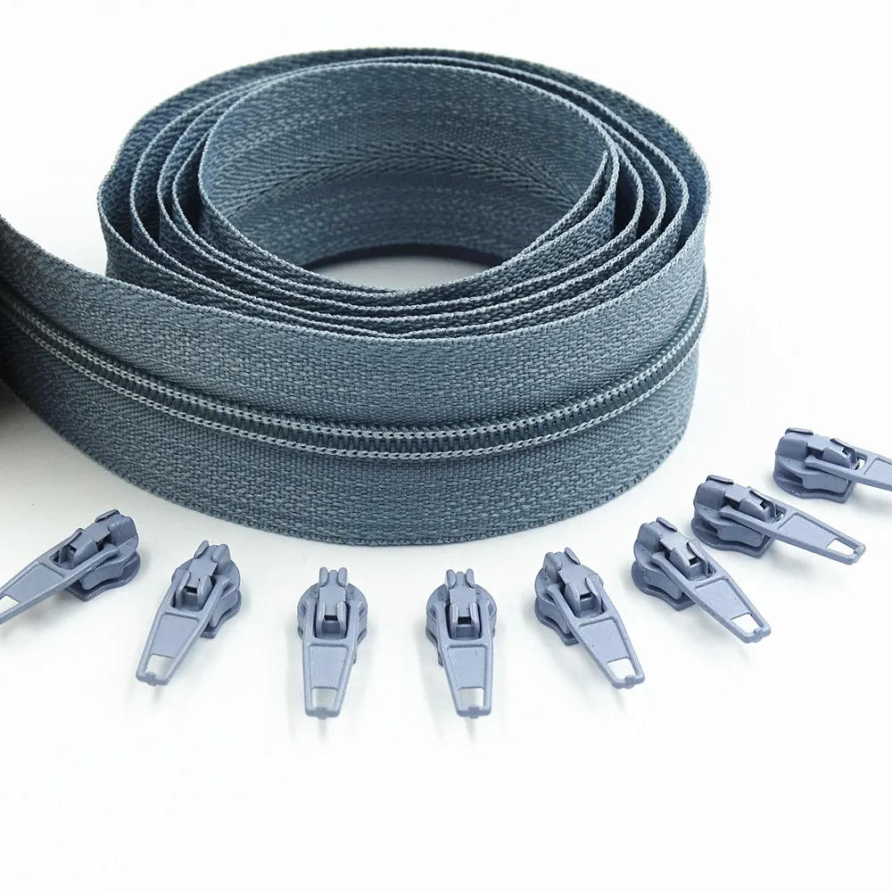 Description Picture 4 of item10Meters Long Zipper 20 Auto Locking Sliders 3# Nylon Zipper Used For  Clothing Handbags