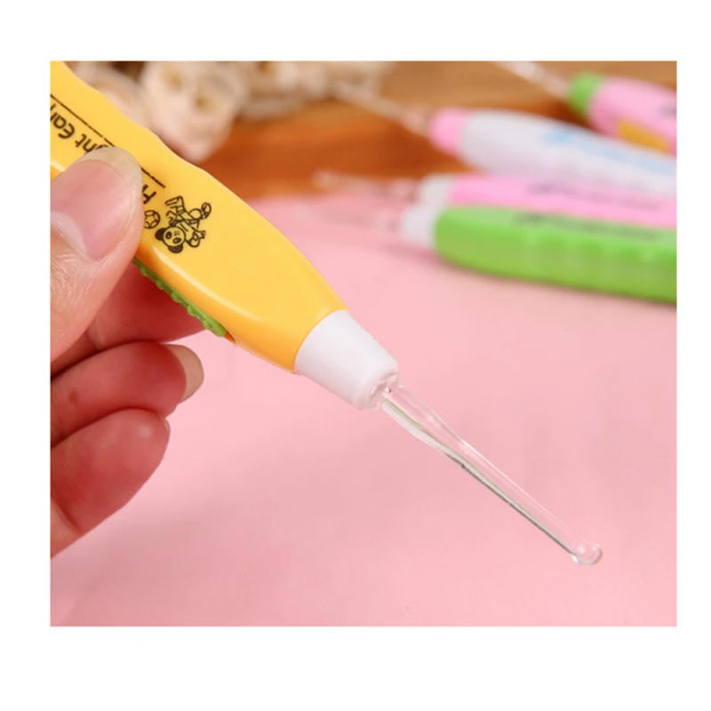 Description Picture 6 of itemPlastic Flashlight Earpick Earwax Cleaner LED EAR Care Ear Syringe Spoon With Flashlight Cleaning Ears Light Ershao EAR Spoon