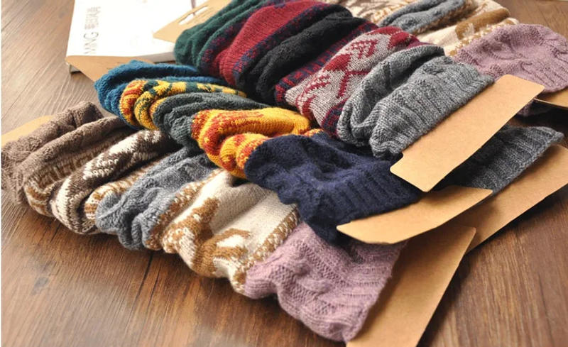 Description Picture 3 of itemWinter Over Knee Long Knit Cover Crochet Women Leg Warmers Legging Warm Striped Christmas Pierna Mujer Thigh Legwarmers