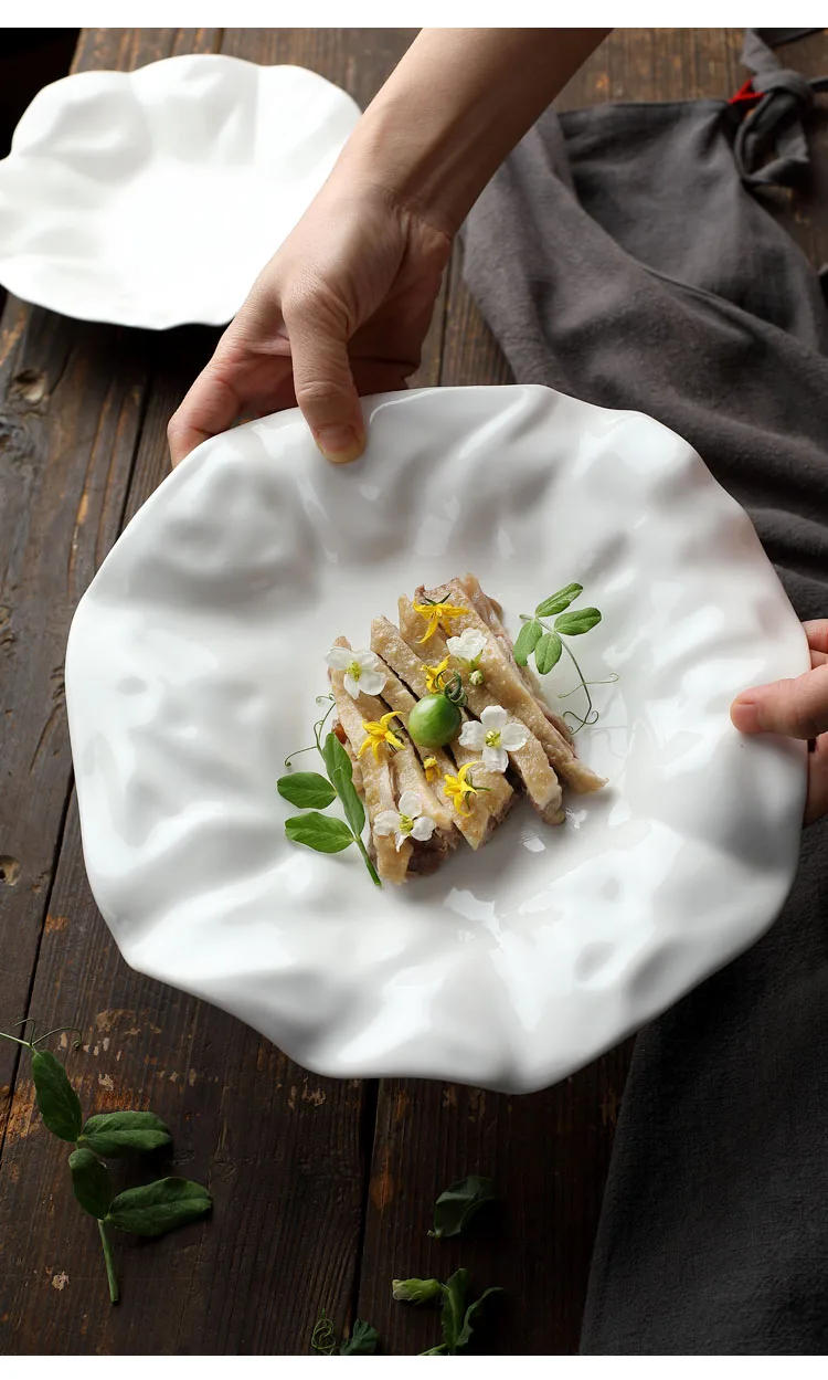 Description Picture 4 of itemCeramic Plate Dish Irregular White Western Cooking Dishes Tableware Household Wavy Dessert Fruit Tray Restaurant Home Decoration