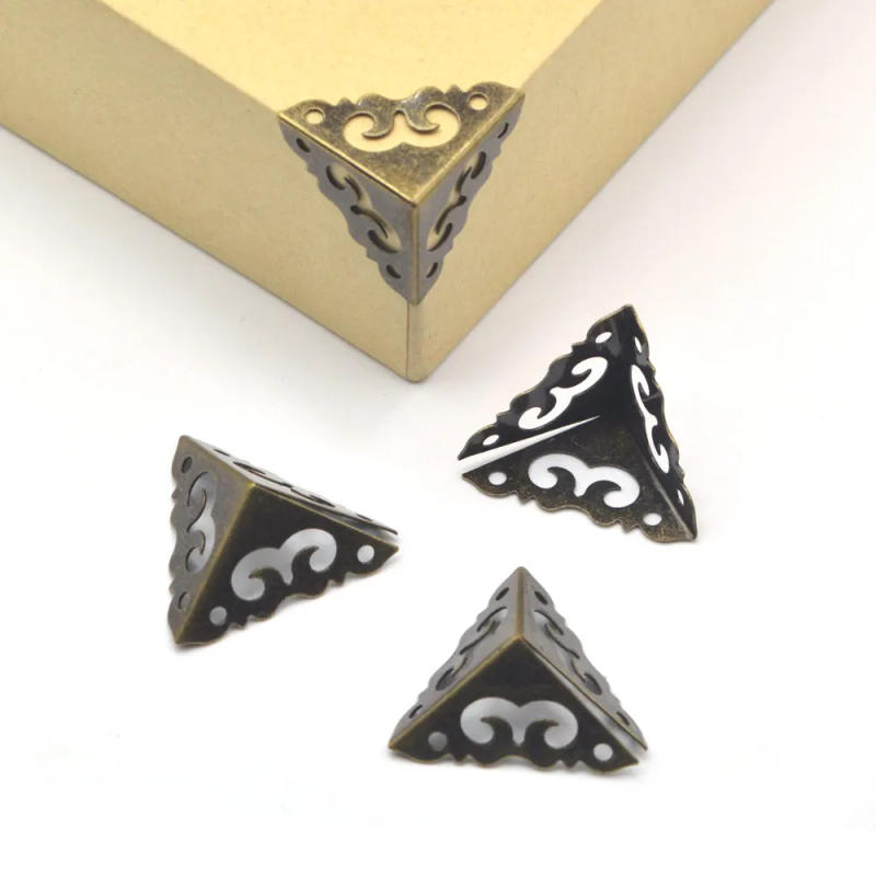 Description Picture 4 of item20Pcs Antique Jewelry Box Corner Wooden Case Corner Protector Bronze Tone Flower Pattern Carved Metal Home Decor Crafts