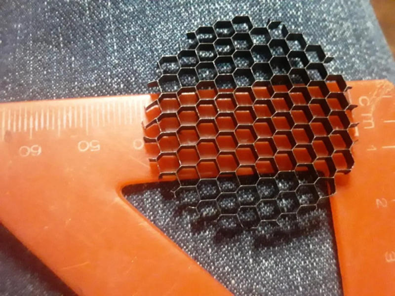 Description Picture 5 of item2pcs/lot LED Soft light shade hood downlight spotlight round honeycomb mesh cover black anti-glare anti-dazzling light aluminum