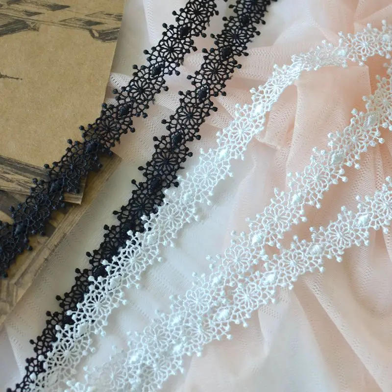 Description Picture 3 of item1.8CM Wide Exquisite White Black Cotton Polyester Lace Appliques Dress Collar Trim Fringe Ribbon DIY Sewing Apparel Accessories