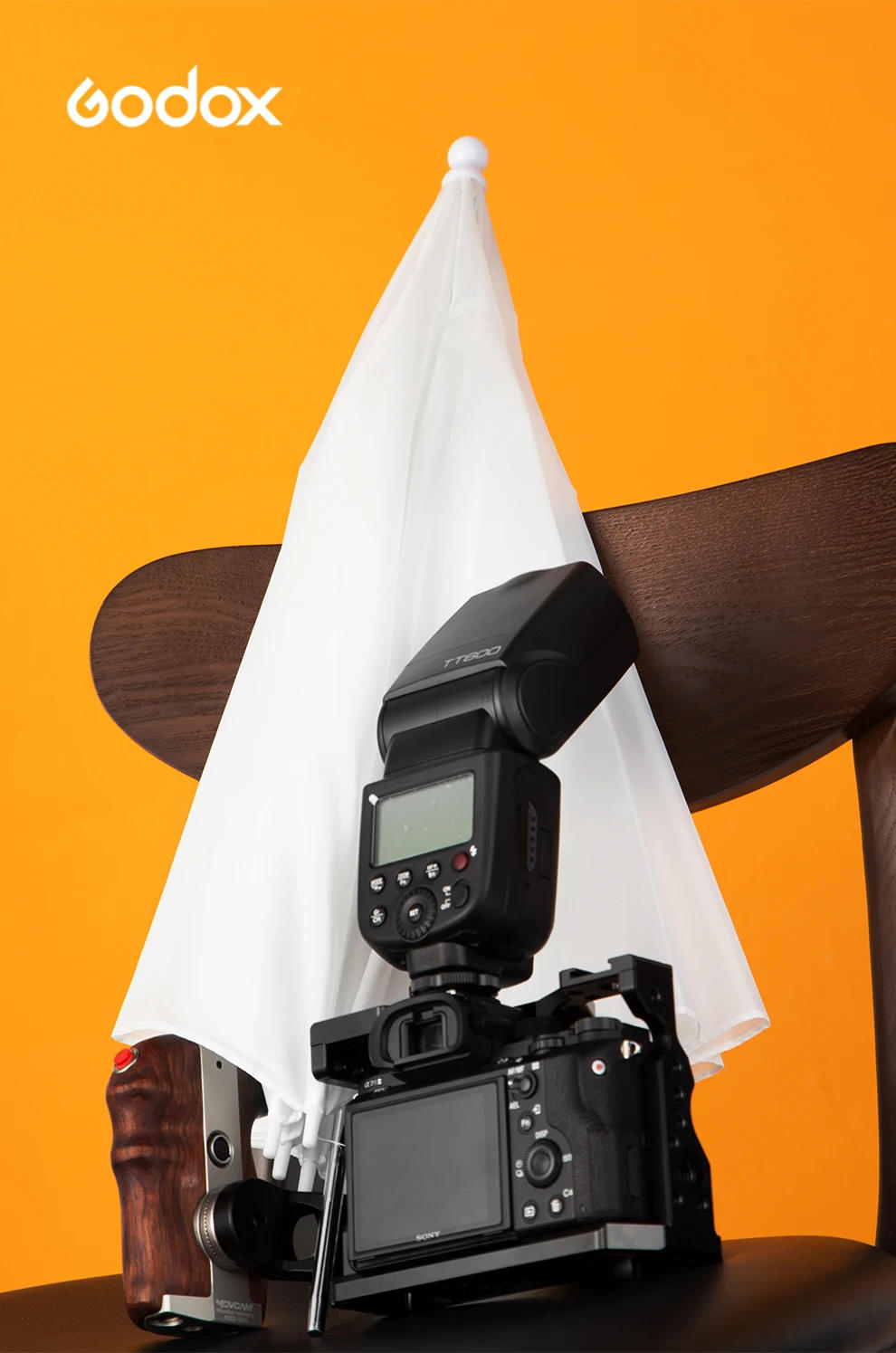 Description Picture 2 of itemGodox 33" 84cm 40" 102cm 43" 108cm White Soft Diffuser Studio Photography Translucent Umbrella for Studio Flash Strobe Lighting