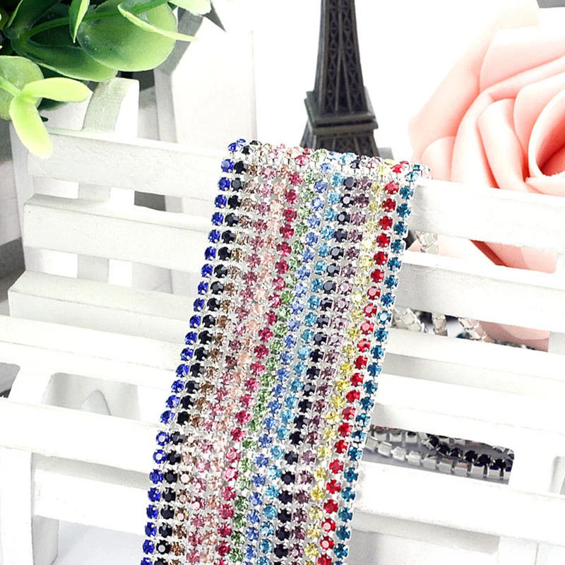 Description Picture 3 of item1Meter 2-4mm Crystal Rhinestone Close Chain Trim Sew-On Glue-On Cup Chain Rhinestones for DIY Craft Garment Accessories SS6-SS12