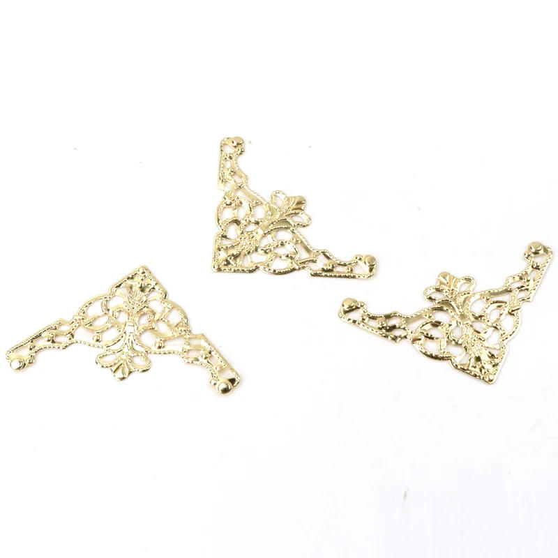 Description Picture 4 of itemMetal Corners For Books Scrapbooking Photo Albums Menus Corner Protectors Metal Crafts DIY Ornament 35x35mm 20pcs