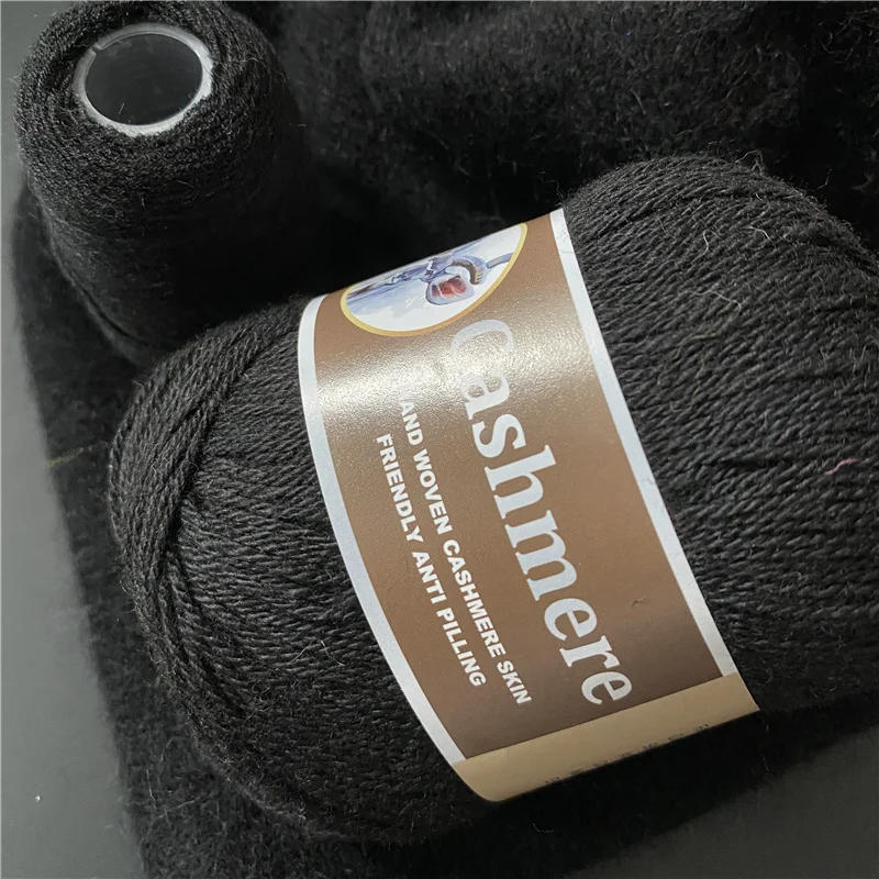 Description Picture 6 of itemCashmere Yarn Knitting Hand-knitted High-grade Worsted Woolen Wool  for Cardigan Hat Sweater Mongolian Cashmere Thread 6Sets