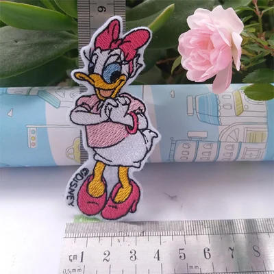 Description Picture 5 of itemIconic Brand Cartoon Mickey Mouse Patches Pooh Patches for Clothing Donald Duck Minnie Mouse Simba Goofy Iron on Patches Diy Patch