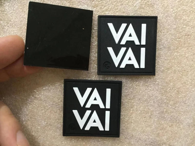 Description Picture 2 of itemHigh Quality Customized 3D rubber patch PVC Patches Private Logo Sew on Garment Label Clothing Tag