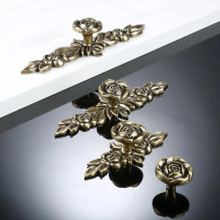 DRELD Furniture Handles European-style Wardrobe Drawer Knobs Kitchen Cabinet Door Pull Retro Classical Bronze Rose Flower Shape