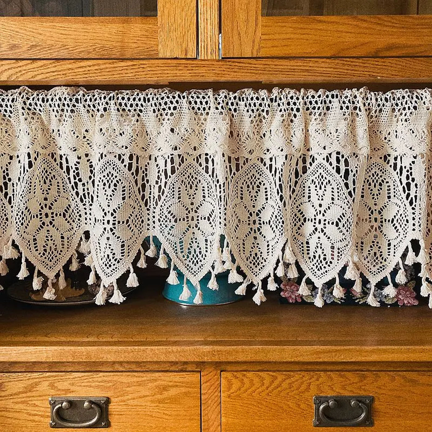 Description Picture 4 of item1Pc Vintage Crocheted Curtain With Tassel Home Decoration For Living Room Curtains For Windows Kitchen Curtains Partition