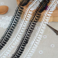 3 Meters/lot Width 1.7cm Black White Tassel Fringe Lace Trim Water Soluble Lace Fabric for Clothing Curtain DIY Home Accessories