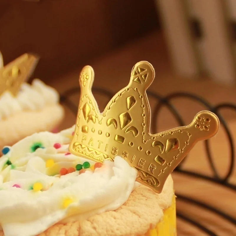 Description Picture 3 of item50Pcs/lot Gold Princess Crown Cake Topper Favors Party Cupcake Picks Wedding Birthday Decorations Accessories