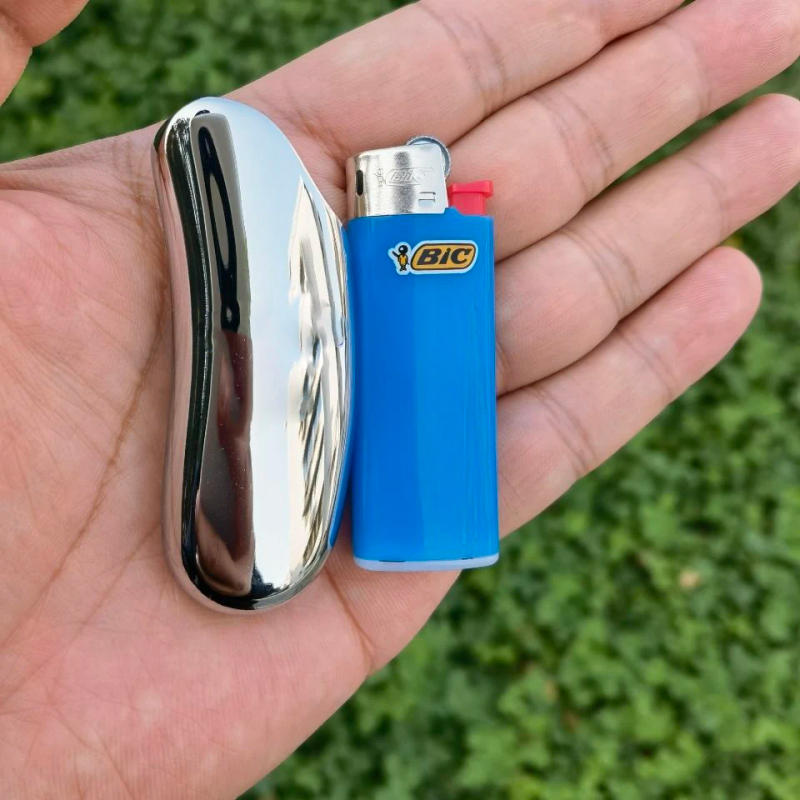 Description Picture 6 of itemShiny Zinc Alloy Chromed Metal Shell For Small Bic Lighter J5 J25 No Lighter