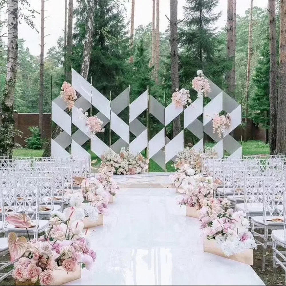 Description Picture 4 of itemNew Arrival White Themes Wedding Centerpieces Mirror Carpet Aisle Runner 1M 1.2M 1.5M 2M Wide For Party Stage Decorations