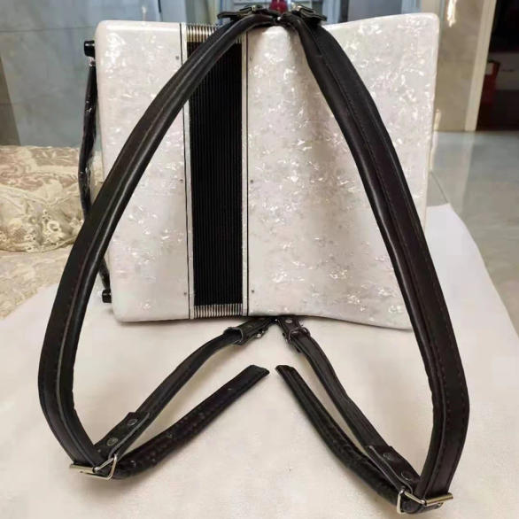 Slide 3062956ab06c4369a031650aa185d05a