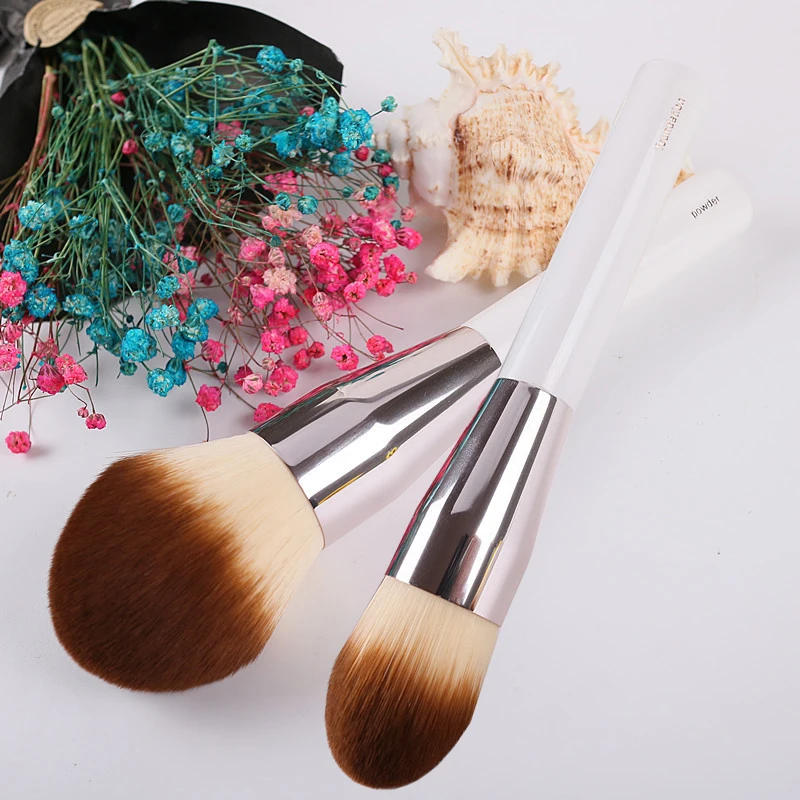 Description Picture 3 of item2pcs/set Big size Powder Makeup brushes + Flame Foundation brush Liquid cream Make up brush cosmetic tools soft Professional