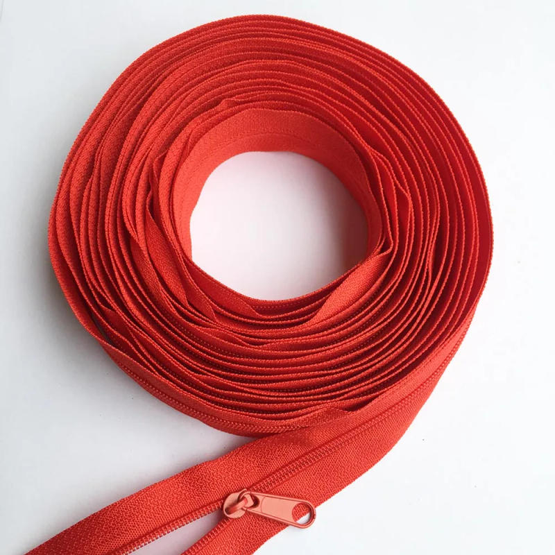 Description Picture 5 of item5# 3 / 6 / 12 Meters Long Nylon Zipper Rolls with 6 / 12 / 24 Pieces Zipper Metal Sliders For Tailor Sewing Accessories