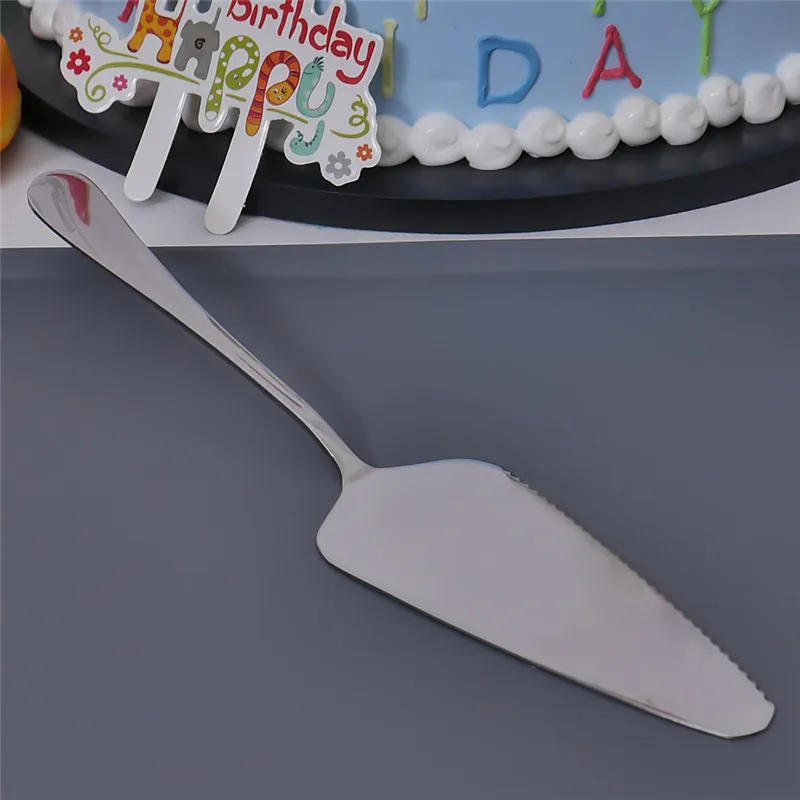 Description Picture 4 of itemStainless Steel Cake Pizza Shovel Wedding Birthday Cake Slicer Cutter Pastry Decorating Tools Bakeware Cream Spatula Divider