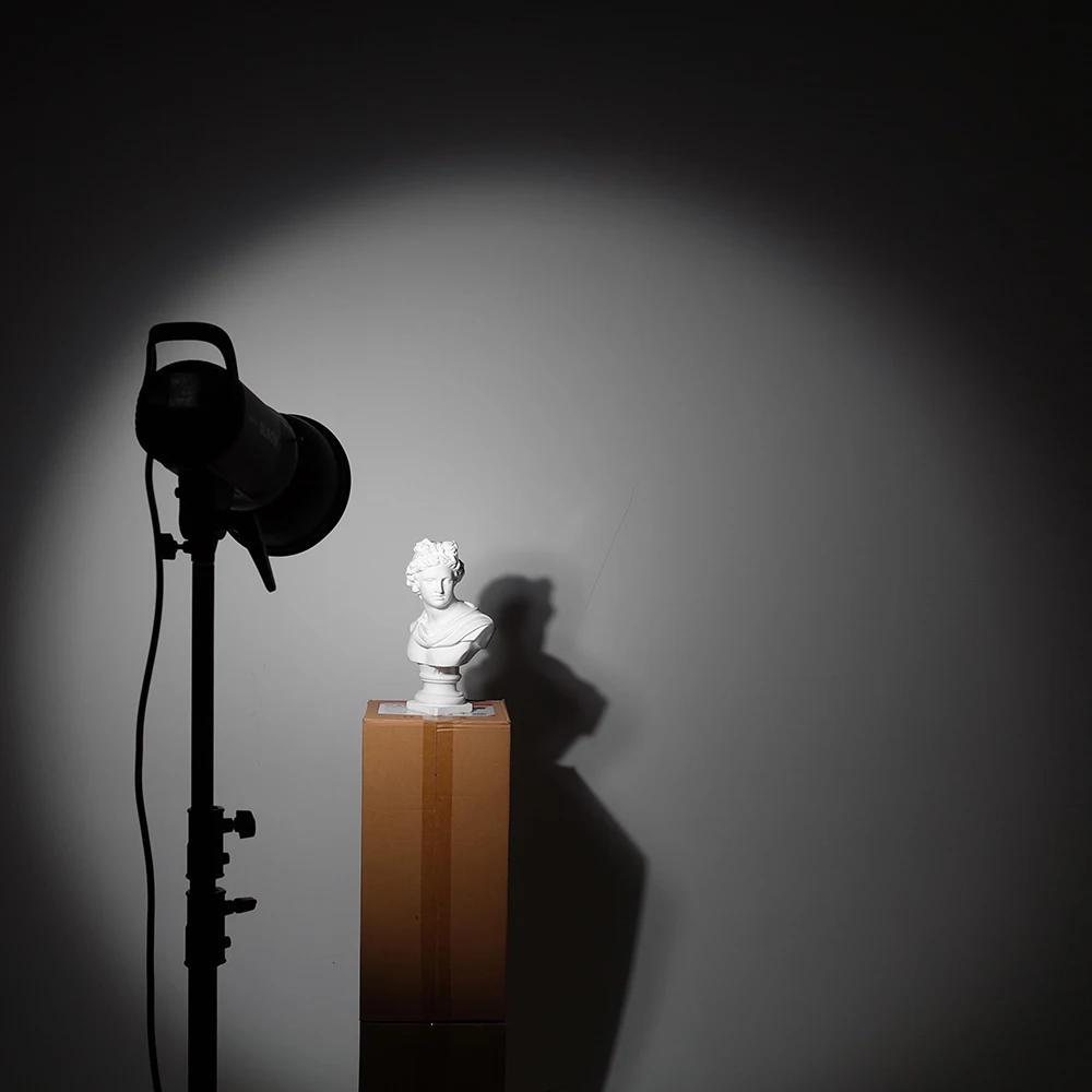 Description Picture 5 of item7inch 18cm Standard Reflector Diffuser with 10/20/30/40/50/60 Degree Honeycomb Grid for Bowens Mount Studio Light Strobe Flash