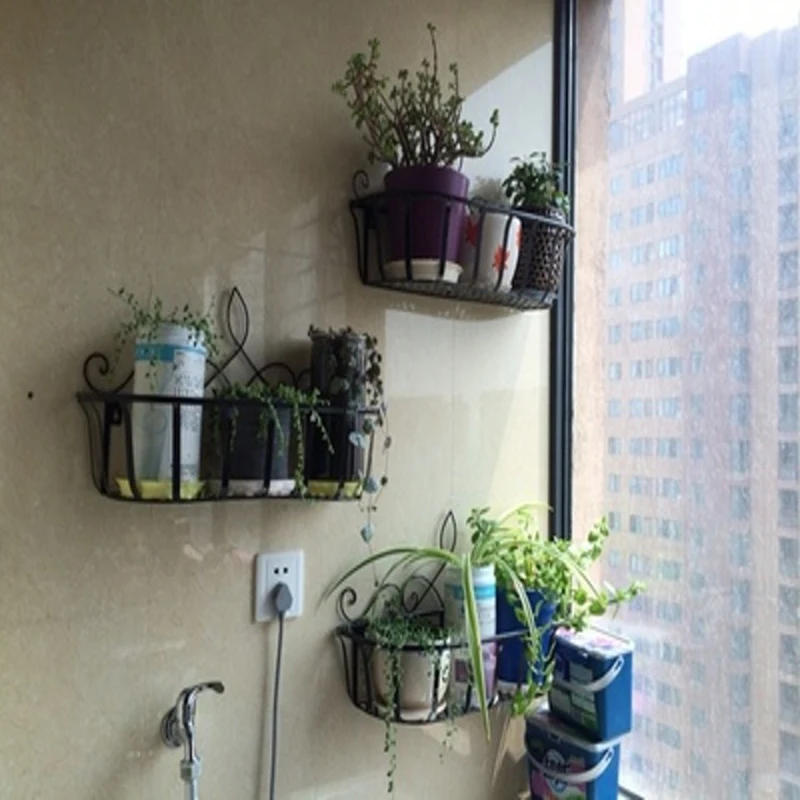 Description Picture 6 of itemHanging Planter Rack Metal Wire Railing Flower Pots Holder Stand Decorative Art Wall Mounted Plants Basket for Home Bar