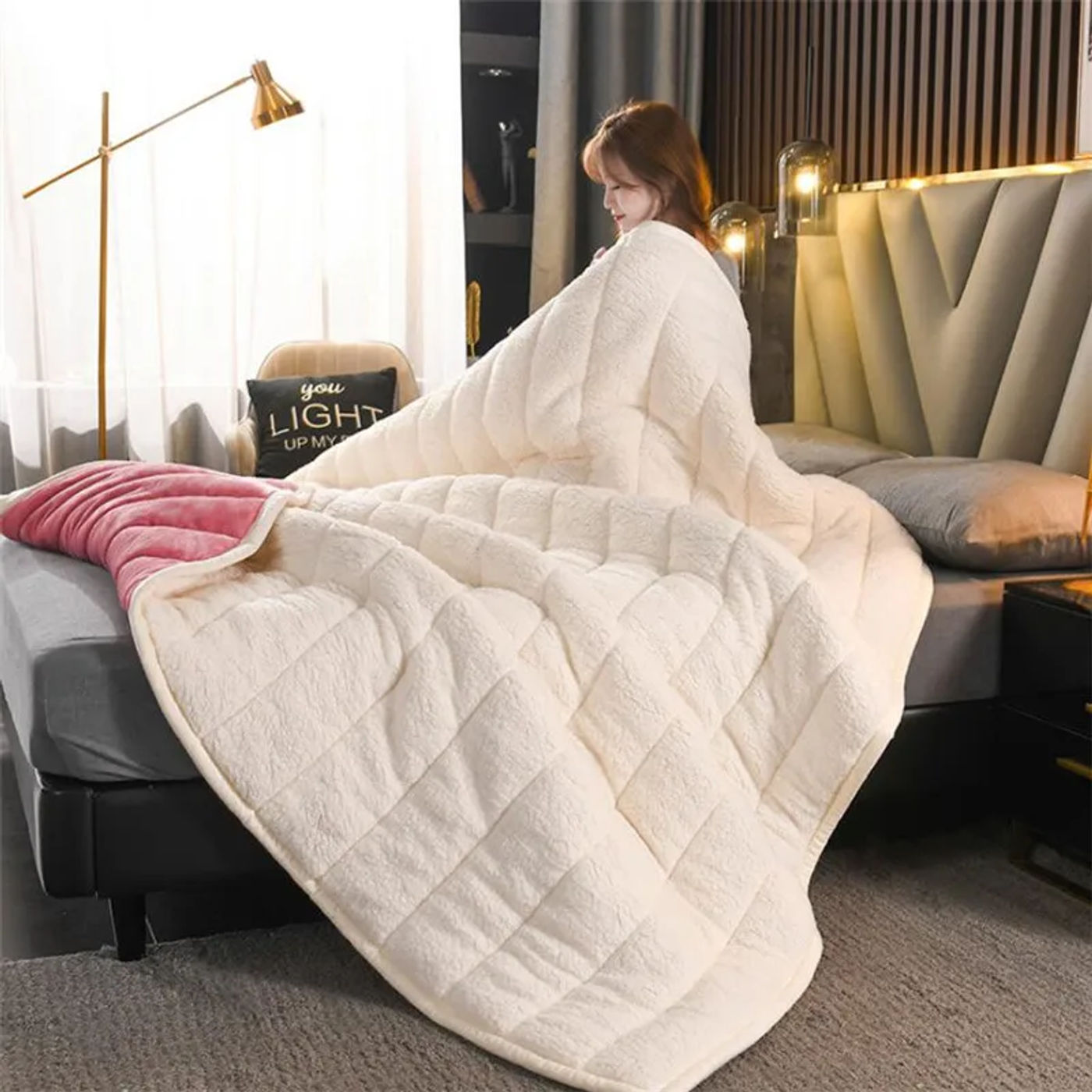 Description Picture 5 of itemHome Lamb Cashmere Thick Bed Blanket Sofa Winter Warm Sherpa Duvet Cover Newborn Wraps Kids Bedspread 180X200CM