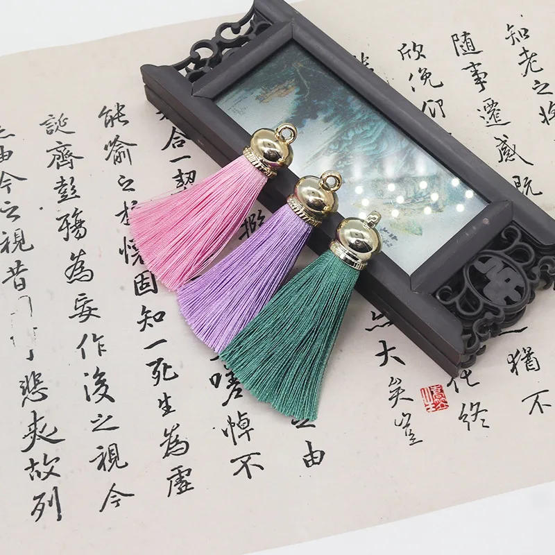 Description Picture 4 of item5pcs 5cm Gold Cap Tassel Jewelry Curtain Garment Decor Accessory DIY Key Chain Cellphone Bag Fringe Trim Tassels Straps Pendant
