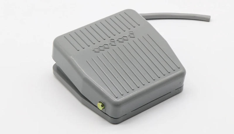 Description Picture 2 of itemPromotion! 0-400V Footswitch Foot Momentary Control Switch Electric Power Pedal SPDT Grey