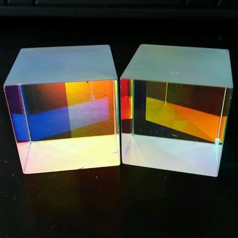 Description Picture 6 of itemDefective X Cube square Glass Prisma Decoration Glass 3.4x3.4x3.6cm 2PCS Educational Prisms Rainbow