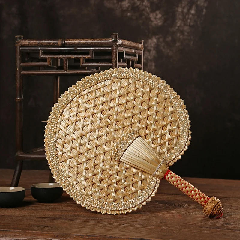 Description Picture 3 of itemHand-Woven Woven Straw Hand Fan Old Summer Natural Environmentally Friendly Hand-Woven Fan Decorative Round Fan Wedding hand fan