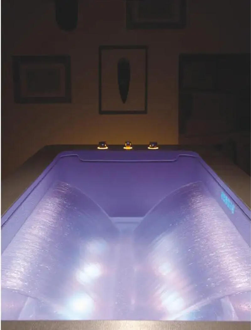 Description Picture 2 of item1700mm Whirlpool Surfing Colored Lamp Bubble Bathtub Hydromassage Waterfall Tub NS1101
